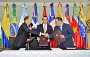 Cancillería, JCE y UNASUR firman acuerdo para observación electoral