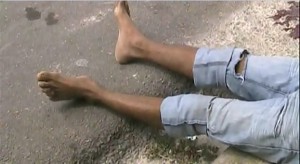Hombre muere tras electrocutarse y caer de un segundo piso