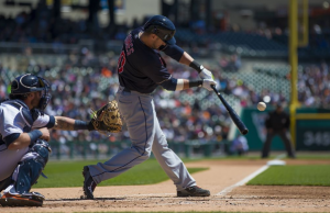 Yan Gomes lidera paliza de Indios sobre Tigres