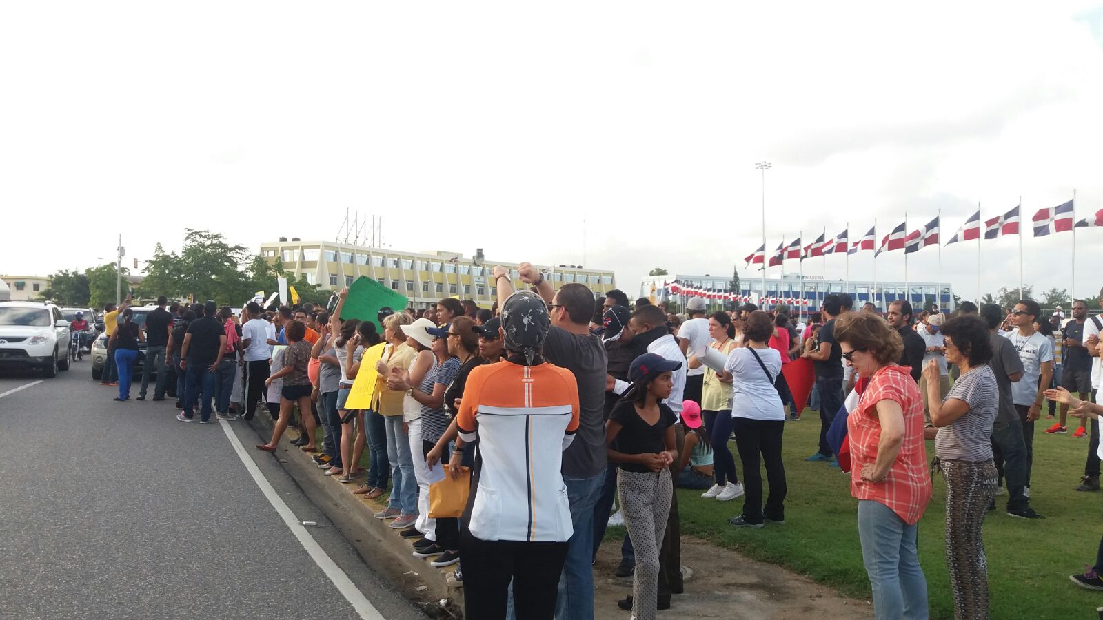 Continúan las protestas en El Limón de Samaná; Junta Electoral anuncia a Romelio Jones como ganador a la alcaldía