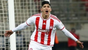 Secuestran a futbolista Alan Pulido en norte de México 