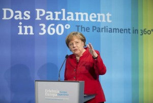 Encuentran una cabeza de cerdo a la entrada de una oficina de Angela Merkel