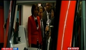 Presidente Medina conduce tren este jueves en prueba Linea 2B del Metro