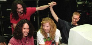 Exbaterista de Megadeth muere en pleno escenario