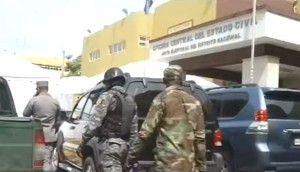Oficialía Civil DN tiene 10 días sin brindar servicios; usuarios se quejan
