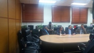 PLD llega a JCE a depositar documento relativo al conteo de votos
