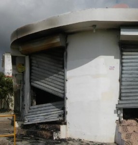 Queman local en SDN donde alegadamente guardaban valijas electorales