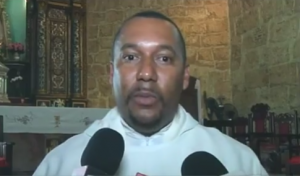 Sacerdote afirma JCE está parcializada