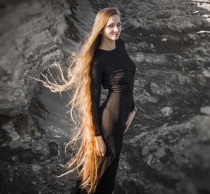 La “Rapunzel rusa” conquista la Red con su cabello