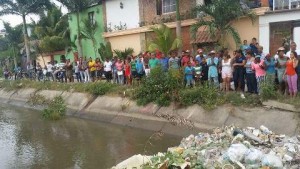 Niño de 10 años muere tras ser arrastrado junto a un caballo por corriente de agua de una cañada en Monte Plata
