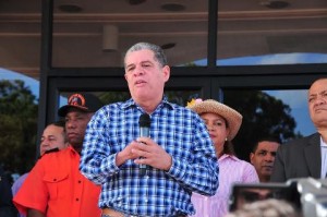 Amarante Baret dice no lo han citado; iría a tribunal por caso estafa a Educación