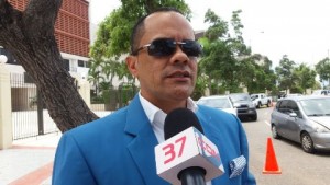 Diputado dice hay que cambiar actual sistema político
