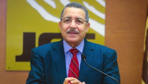 Director Comunicaciones JCE denuncia asaltantes le dispararon 