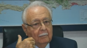 Ministro Energía y Minas justifica cancelaciones de empleados