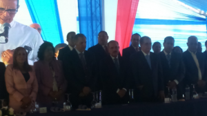 Presidente Medina inaugura escuela en el sector Enriquillo en Santo Domingo Oeste