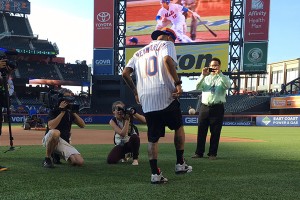 Futbolista Neymar dijo presente en el Citi Field