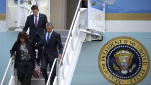 Obama ya está en Orlando llevando un mensaje de condolencia y consuelo