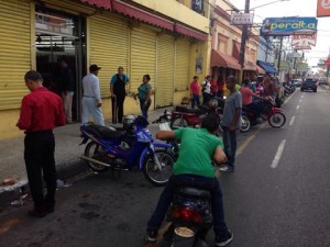 Comercios SFM abren puertas pese a llamado a paro