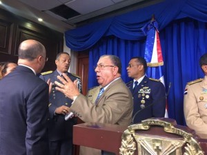 Altos mandos militares, procurador general y jefe PN reunidos con presidente Danilo Medina