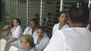 Enfermeras de Navarrete paran labores en demanda de mayor seguridad