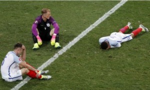 Islandia gana 2-1 a Inglaterra y clasifica a cuartos de final en Eurocopa