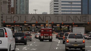 Detenidos con arsenal en túnel hacia Nueva York