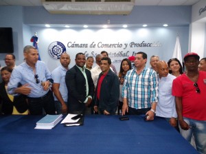 FENABANCA denuncia en San Cristóbal operan miles de bancas ilegales.