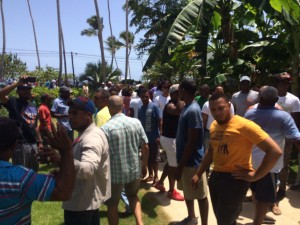 Comunitarios acuerdan compás de espera en Las Terrenas para buscar solución al problema eléctrico