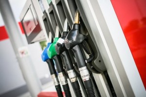 Vuelven a  subir precios de los combustibles