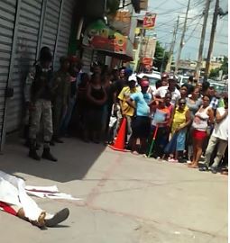 Desconocidos ultiman cobrador de minibús en barrio 27 de Febrero 