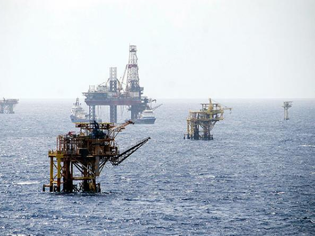 México subastará contratos de exploración de crudo