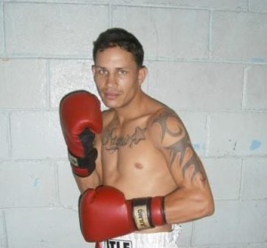 Boxeo: venezolano  advierte que derrotara al criollo “meneíto” Jiménez