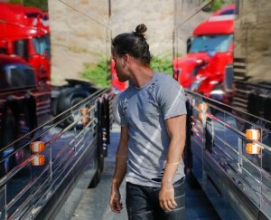 Prince Royce sorprende a sus fans con su inesperado cambio de look