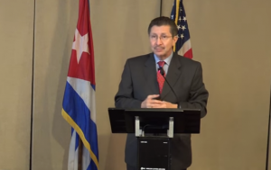 Carlos Sánchez Berzain dice países beneficiarios de Petrocaribe están comprados 