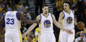 Warriors le renuevan contrato a Anderson Varejao.jpg