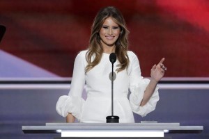Acusan a Melania Trump de mentir sobre su graduación universitaria en Eslovenia