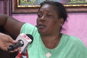 Piden castigo para dotación policial de Los Mina por esposar niño y subirla a redes sociales