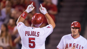 Albert Pujols conecta dos vuelacercas en triunfo de Angelinos