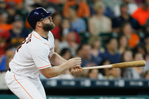Gattis y Correa guían victoria de Astros sobre Piratas