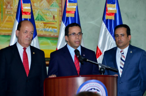 Navarro resalta la incidencia política, comercial y social internacional del país