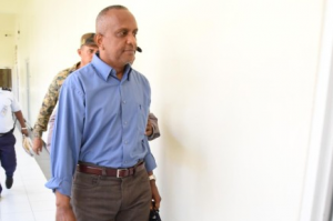 Coronel Carlos Piccini llega a PGR para ser interrogado por caso Tucano