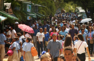 Ministerio de Educación otorgará  RD$4 millones en bonos a estudiantes y docentes en feria de libro 