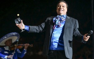  Juan Gabriel 