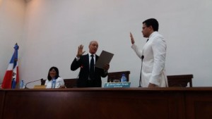 Collado se juramenta como alcalde DN; suspende conciertos en anfiteatro Nuryn Sanlley