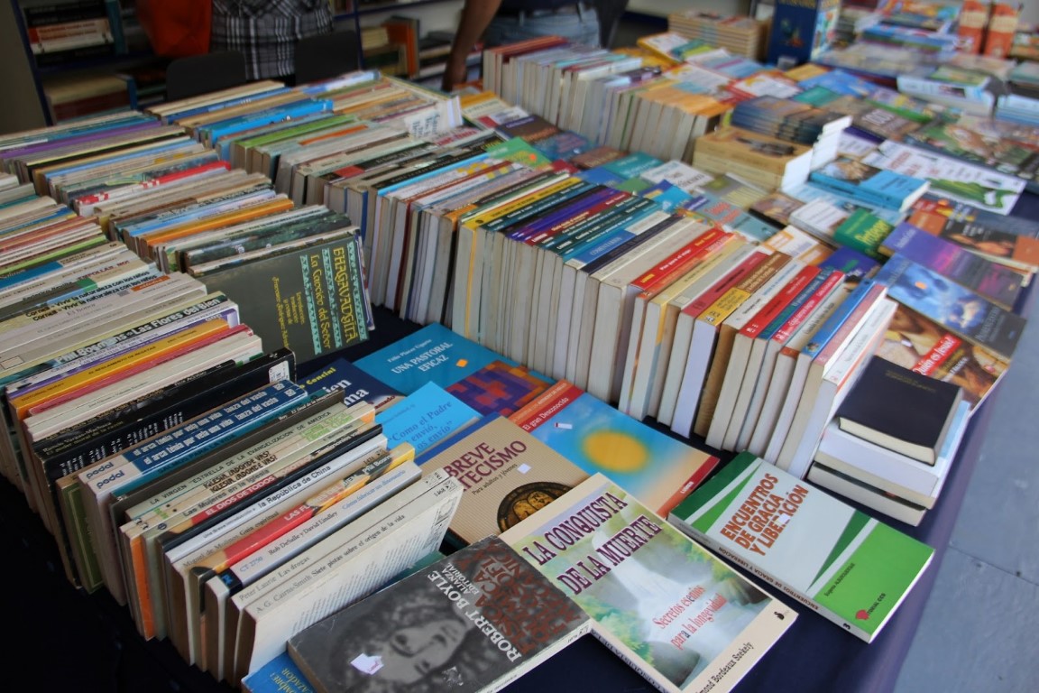 Vendedores de libros escolares dicen ventas están lentas