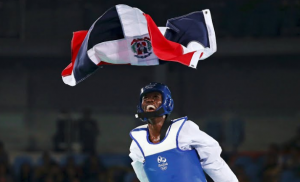 Familiares y amigos se preparan para recibir con júbilo a Luisito  Pie ganador medalla bronce 