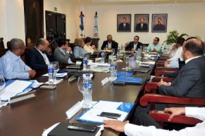 Ministro Educación realiza reunión para tener diagnóstico de planes, programas y proyectos  