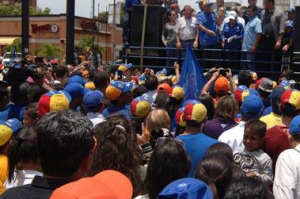 Oposición venezolana marchará si Poder Electoral no responde a referendo