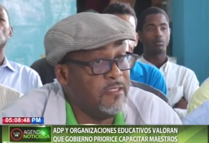 ADP y organizaciones educativas valoran que Gobierno priorice capacitar maestros