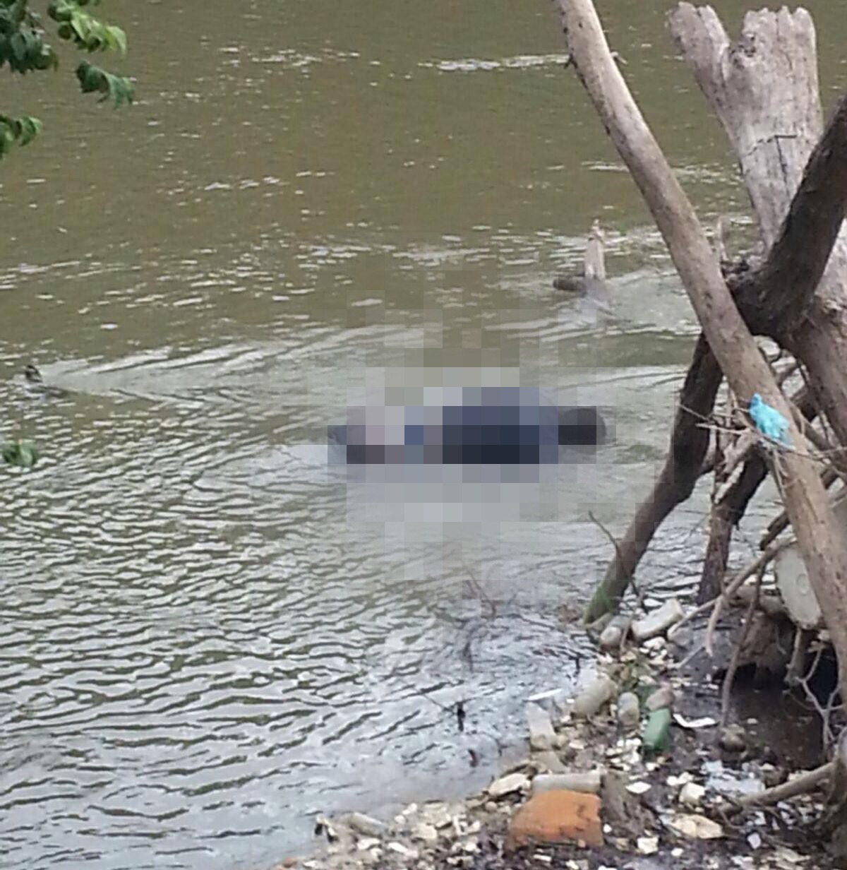 Mueren ahogados pasante de medicina, y un padre que trató de rescatar hijo